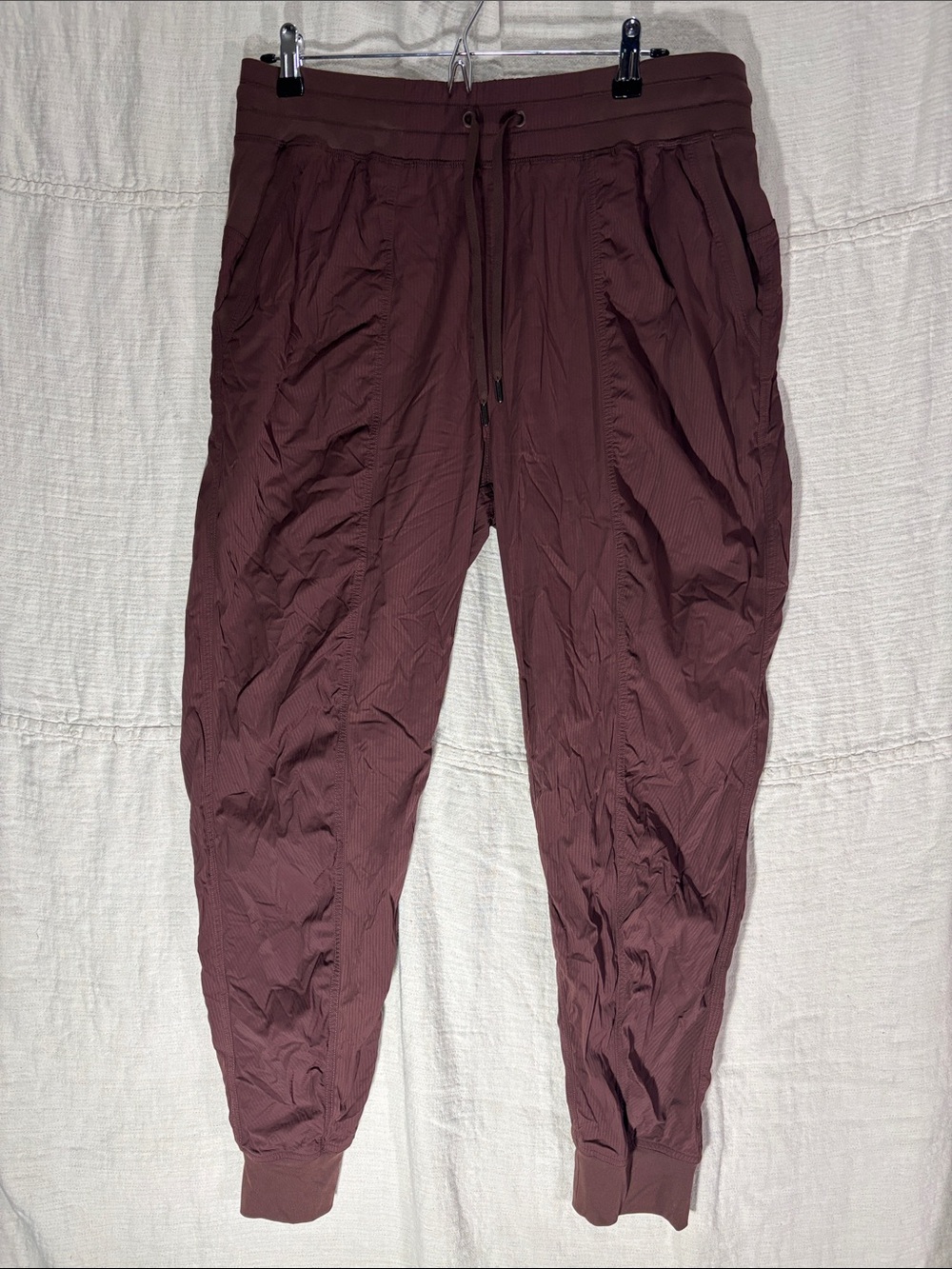 CRZ YOGA Women's Travel Classic Fit Ruched Joggers Size XL (14) Plum/Burgundy